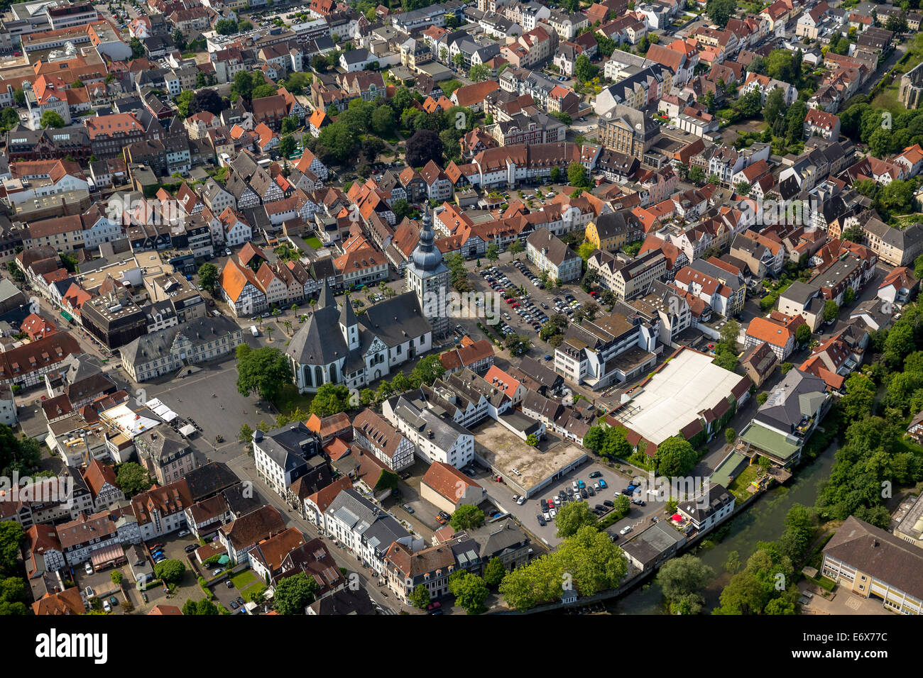 Vue aérienne, grosse Marienkirche ou l'église de la Vierge Marie, à la place du marché, Lippstadt, Rhénanie du Nord-Westphalie, Allemagne Banque D'Images