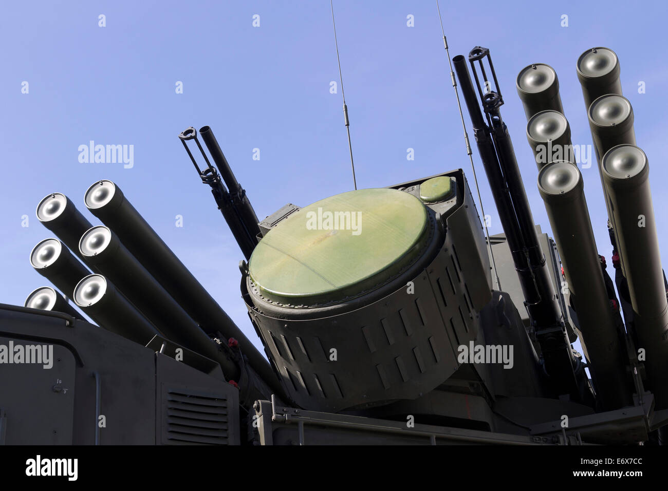 Pantsir-S1, SA-22 Greyhound, à moyenne portée sol-air et d'artillerie anti-aérienne système d'armes nucléaires Banque D'Images