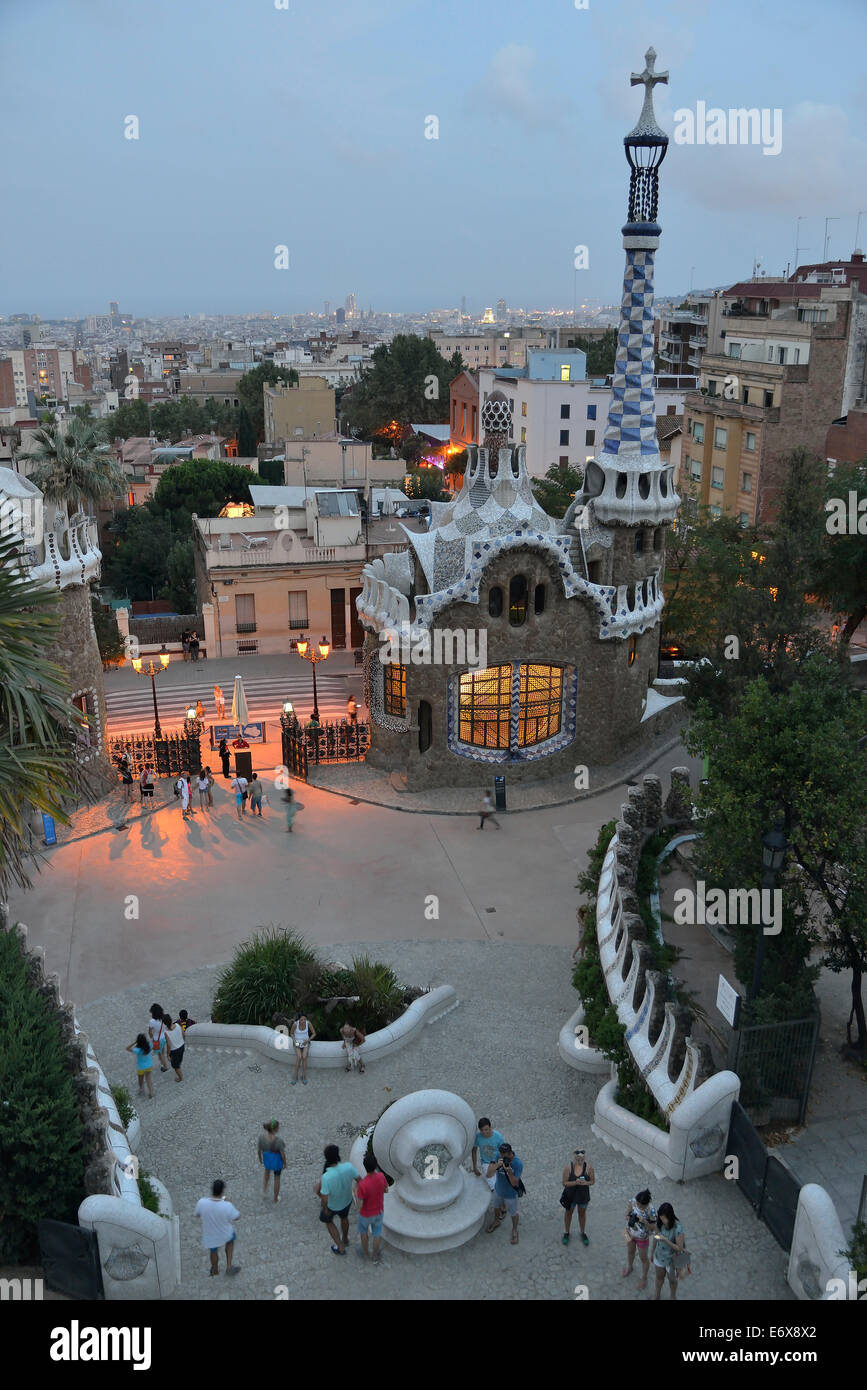 Maison de gardien à Parc Güell, par l'architecte Antoni Gaudí, UNESCO World Heritage Site, Barcelone, Espagne, ​​Catalonia Banque D'Images