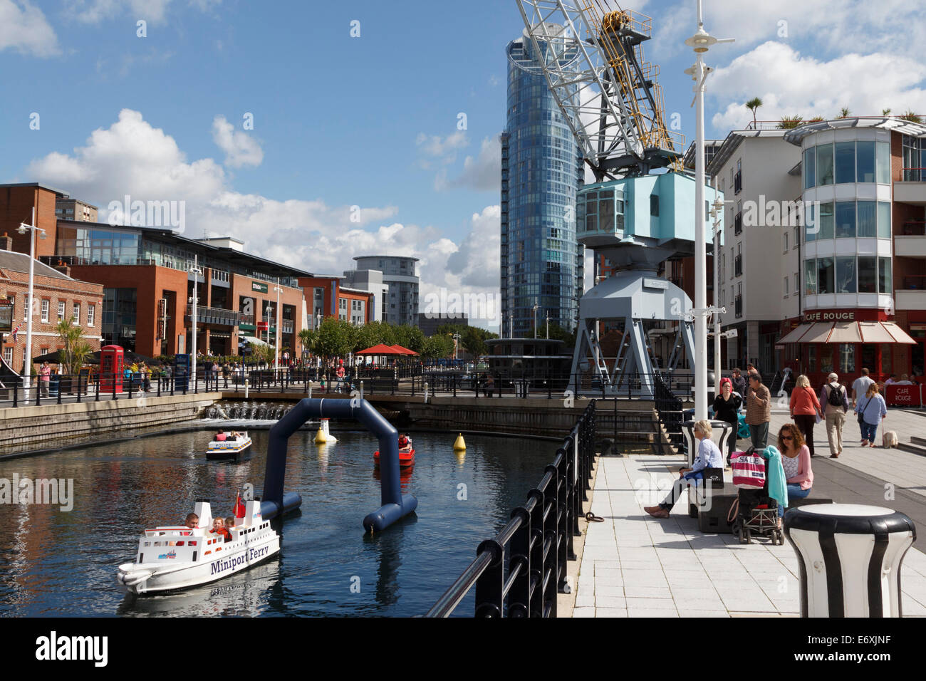 Gun wharf portsmouth hampshire england uk go Banque D'Images