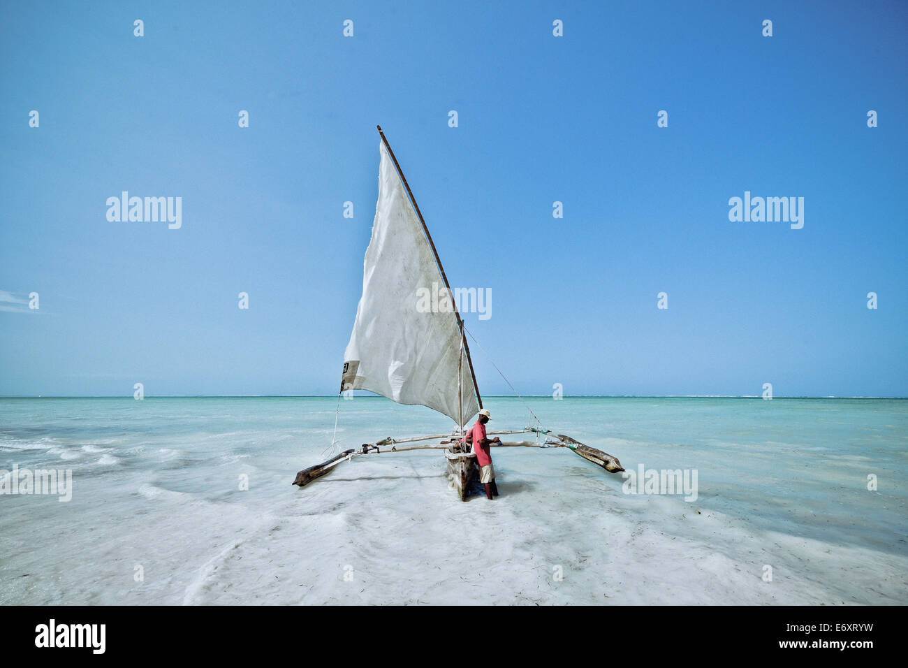 Traditionnel Dhow, bateau à voile, Zanzibar, Tanzania, Africa Banque D'Images