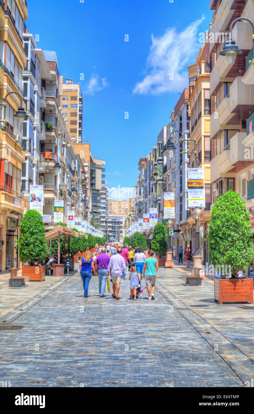 HDR de scène de rue à la ville de Carthagène, Région de Murcie, au Sud Est de l'Espagne Banque D'Images