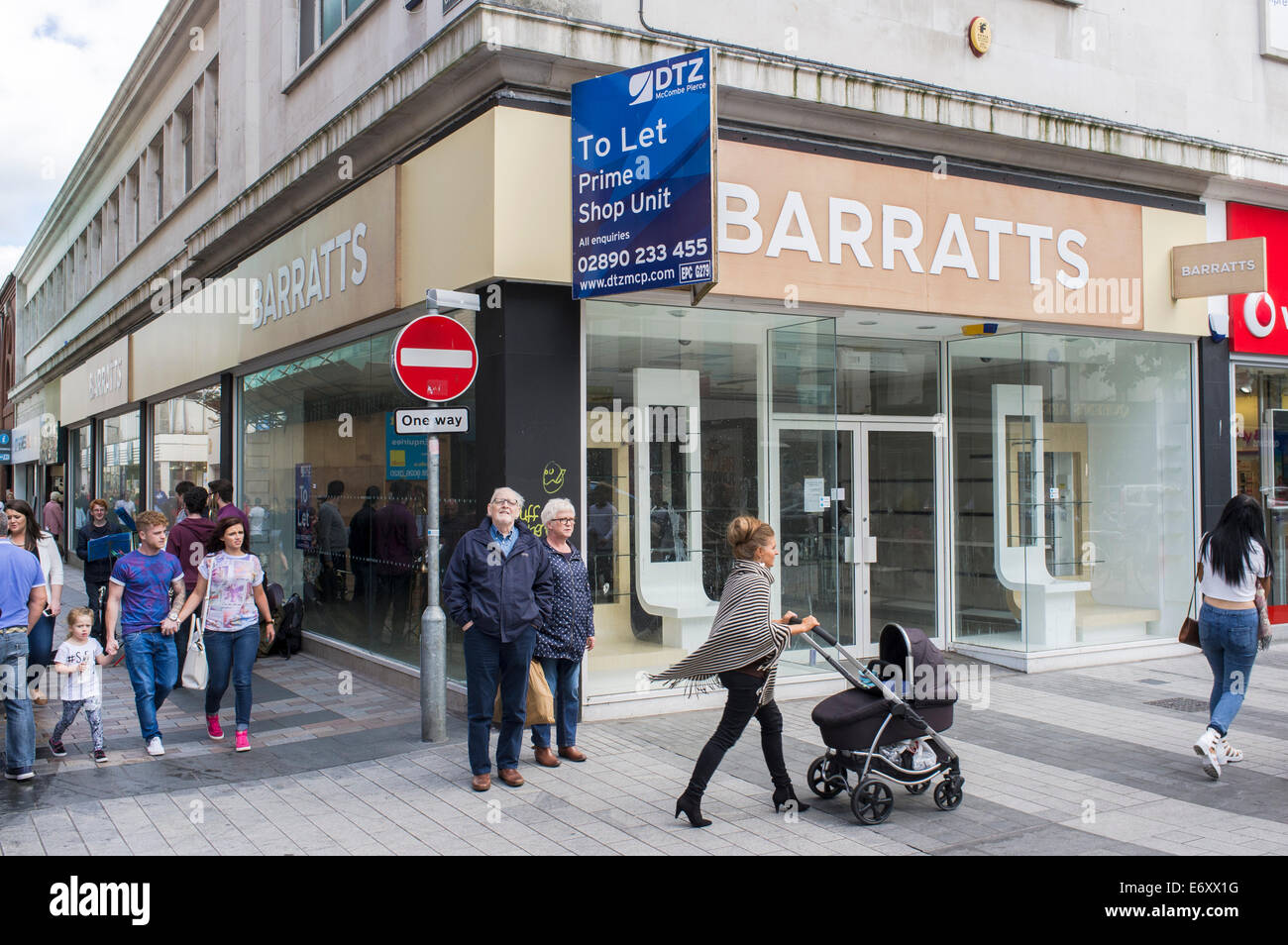 Barratts fermé boutique, Donegall Place, Belfast Banque D'Images