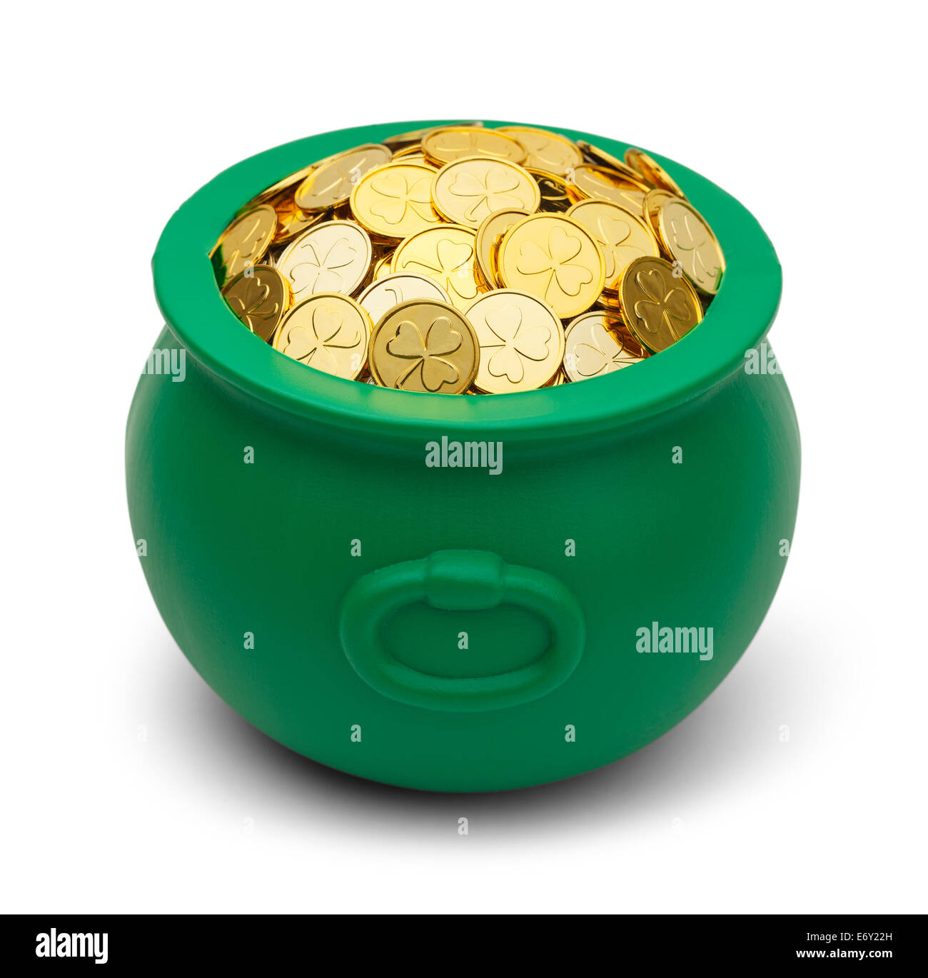 Green Pot d'or avec Clover Coins isolé sur fond blanc. Banque D'Images