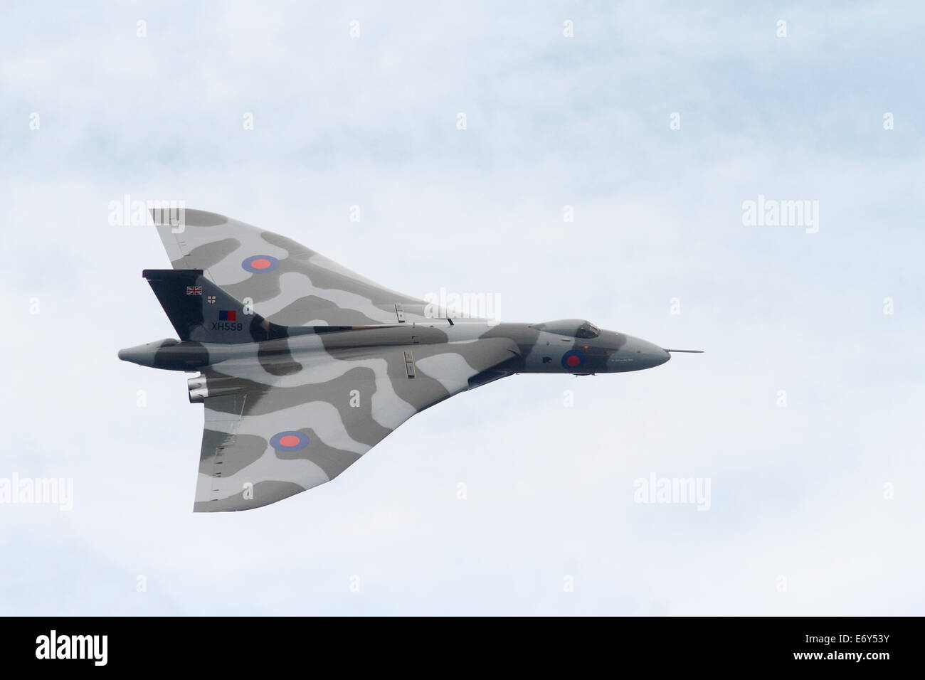 Avro Vulcan puis le Hawker Siddeley. Vulcan est une aile delta à réaction bombardier stratégique, qui a été utilisés par la Royal Air Force (RAF) de 1956 à 1984 Banque D'Images
