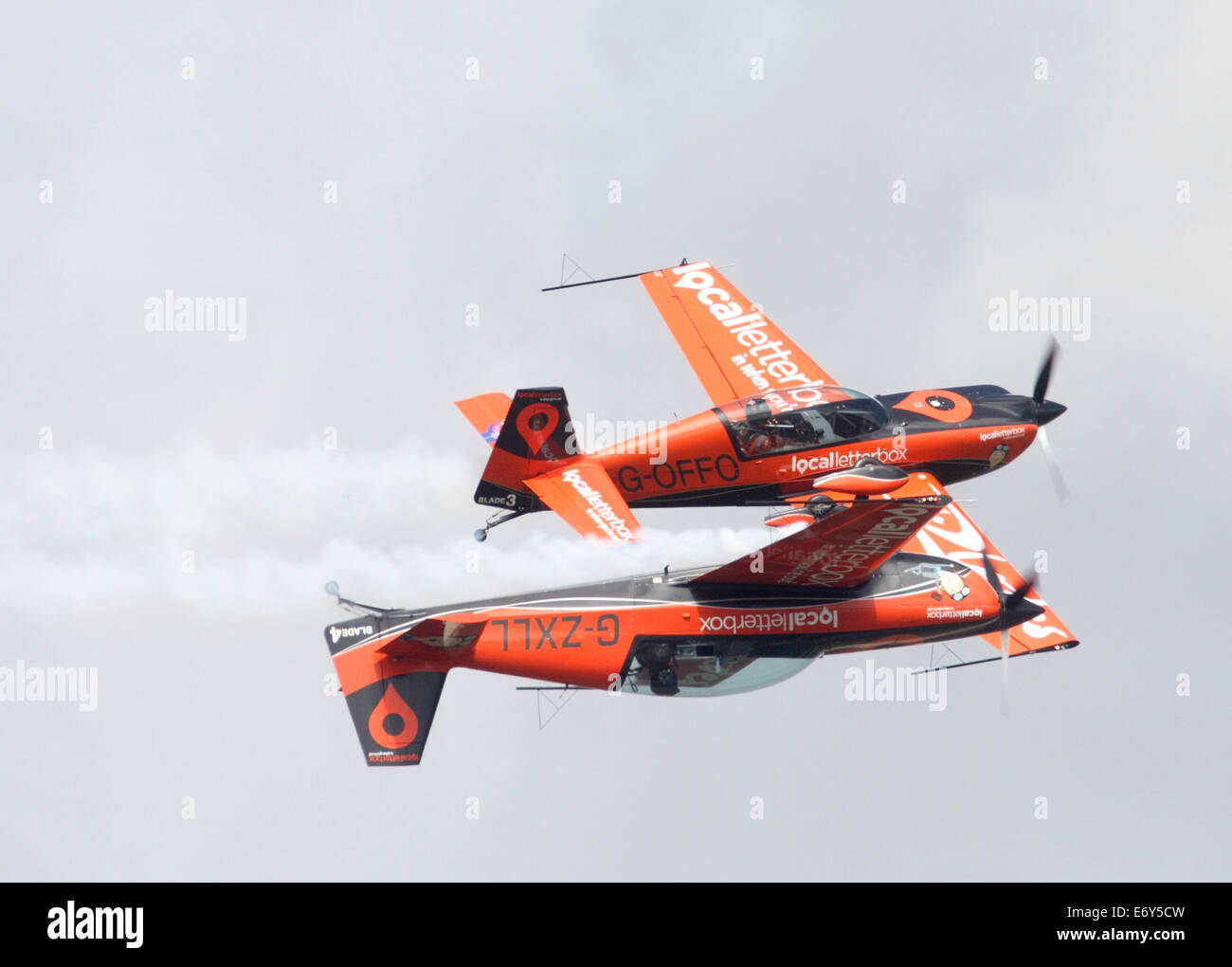 L'équipe de voltige des lames. Les Lames d'exploiter l'utilisation des 300LP et la dernière variante, l'utilisation des 330SC. Les lames Aerobatic Afficher Banque D'Images