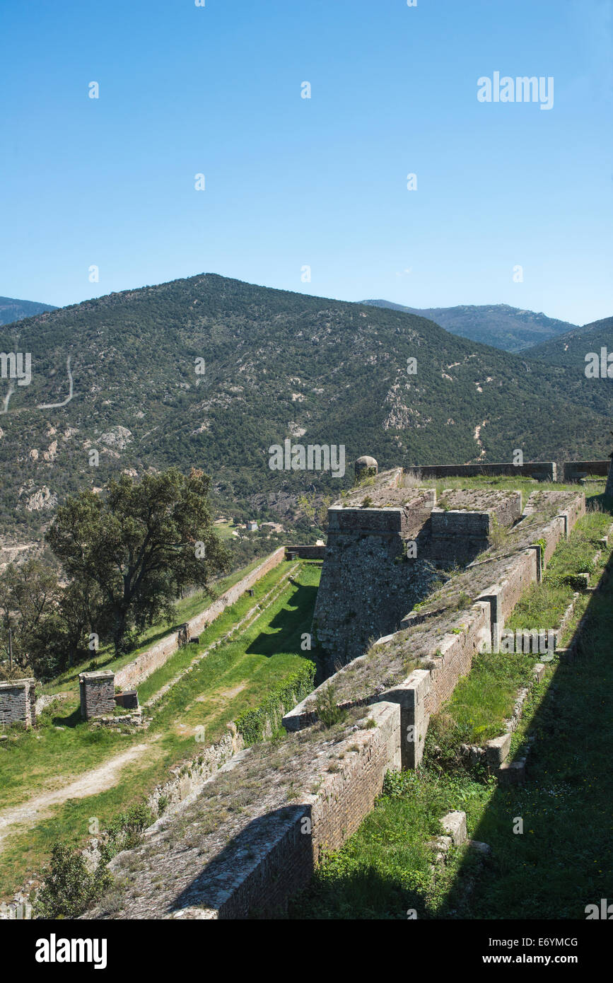 Le Perthus, Pyrénées-Orientales, Languedoc-Roussillon, France Banque D'Images