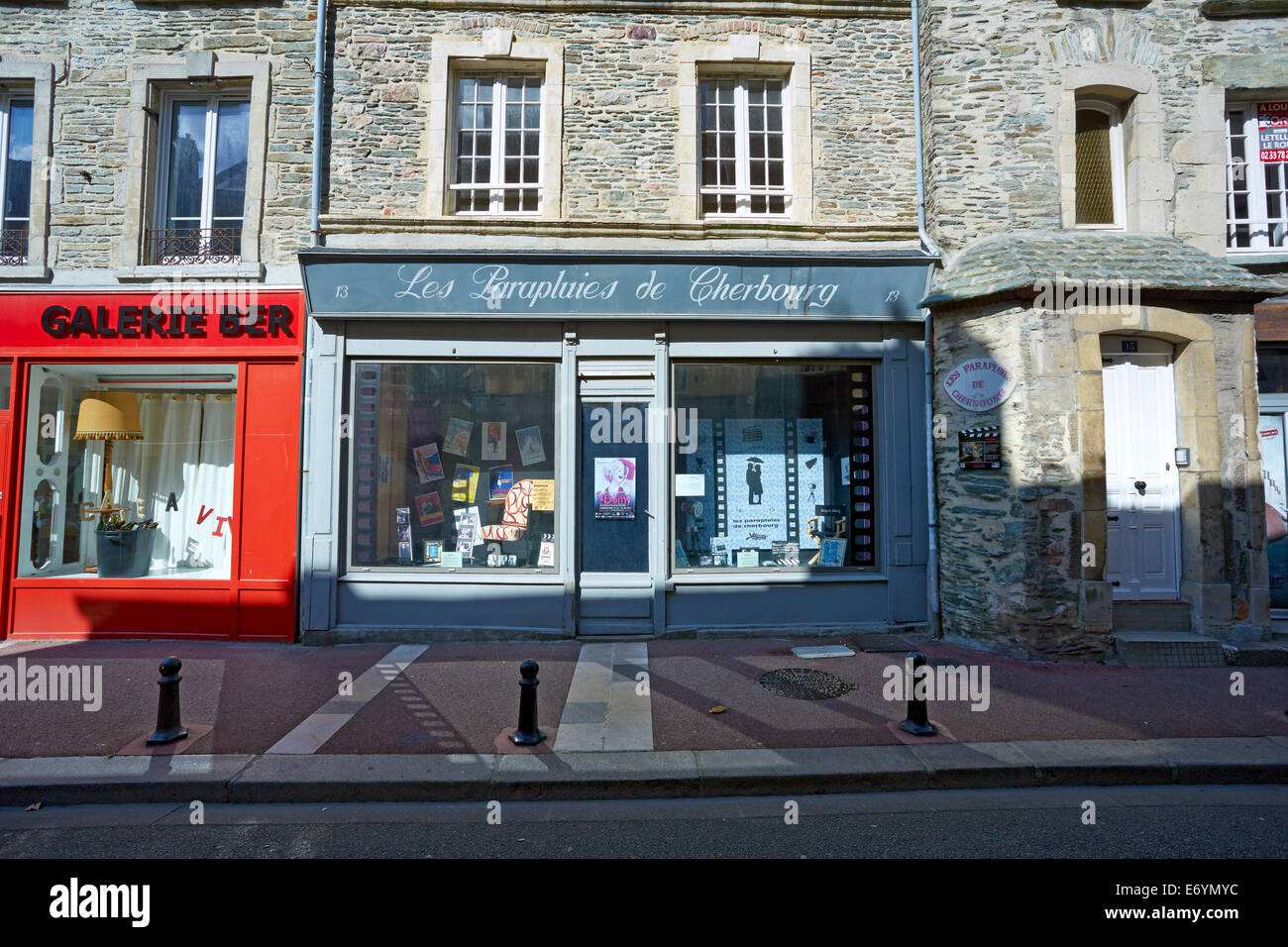 Cherbourg shop Banque de photographies et d'images à haute résolution -  Alamy