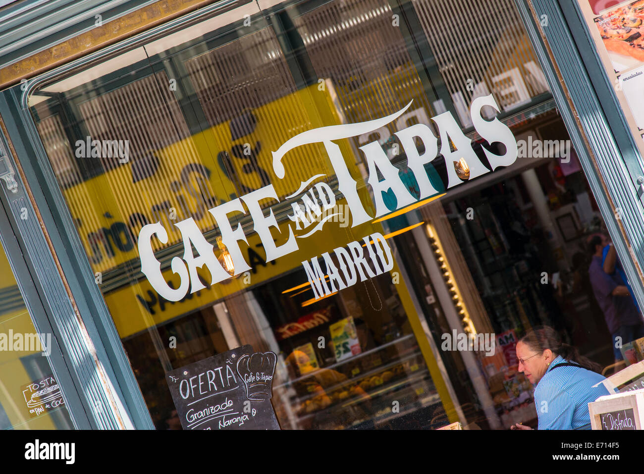 Cafe fenêtre, Madrid, Comunidad de Madrid, Espagne Banque D'Images
