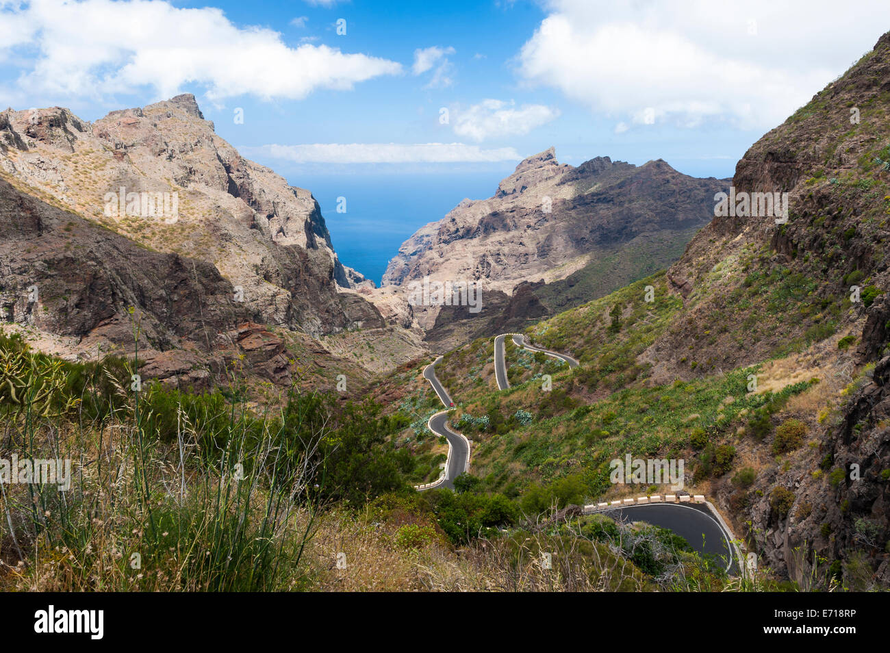 L'Espagne, Iles Canaries, Tenerife, les montagnes sur la côte nord-ouest Banque D'Images