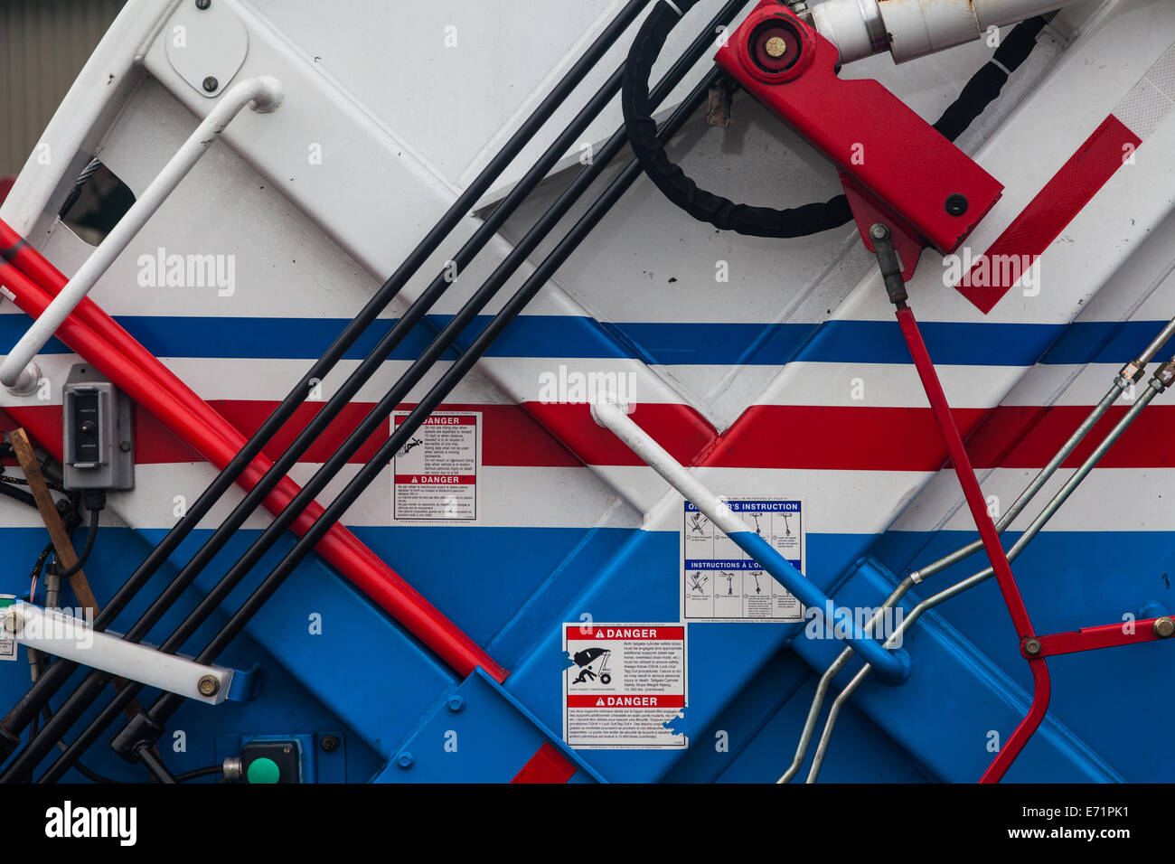 Résumé de droit de la face d'un camion poubelle. Banque D'Images