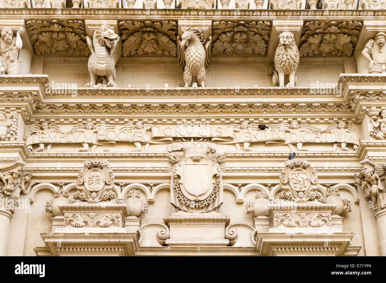 Façade, superstructure, portail principal portail par Francesco Antonio Zimbalo, 1606, le baroque de Lecce, également Baroque de Salento Banque D'Images