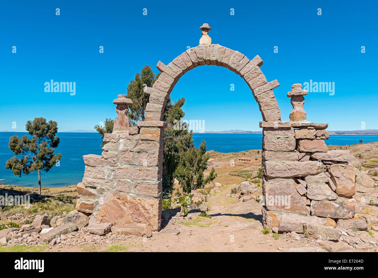 L'île de Taquile, Archway, Lac Titicaca, Pérou Banque D'Images