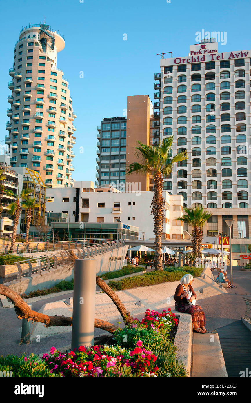 Israël, Tel Aviv, le Park Plaza Orchid sur Gordon Hayarkon Street Photo  Stock - Alamy