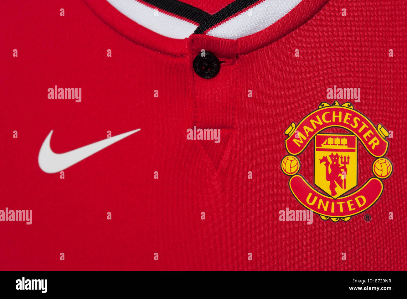 Man utd shirt Banque de photographies et d'images à haute résolution - Alamy