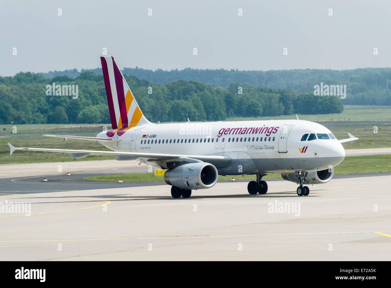 Avion Germanwings roulage après l'atterrissage, l'Airbus A319-100, l'aéroport de Cologne-Bonn, Cologne, Rhénanie du Nord-Westphalie, Allemagne Banque D'Images