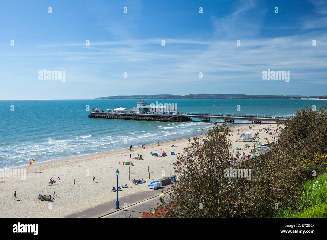 La jetée de Bournemouth et de la plage Banque D'Images