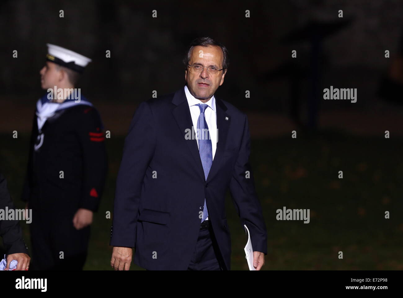 Cardiff UK. Le jeudi 04 septembre 2014 Photo : Le Premier Ministre grec Kostas Samaras arrivant. Re : dîner officiel, chef de délégations au château de Cardiff dans le cadre du sommet de l'OTAN, dans le sud du Pays de Galles, Royaume-Uni. Banque D'Images