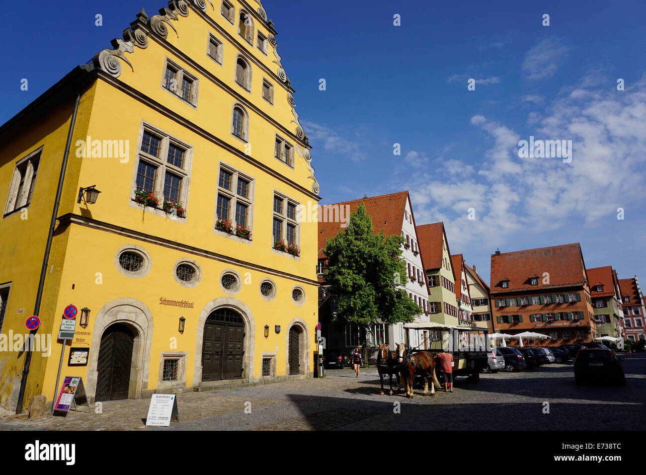 Maisons dans Weinmarkt, Dinkelsbuhl, Route Romantique, Franconia, Bavaria, Germany, Europe Banque D'Images