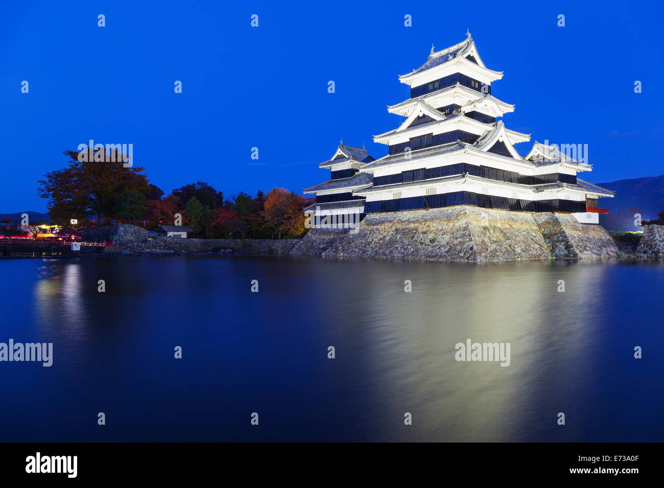 Château de Matsumoto (le corbeau) château construit en 1594, Matsumoto, Nagano Prefecture, Honshu, Japan, Asia Banque D'Images