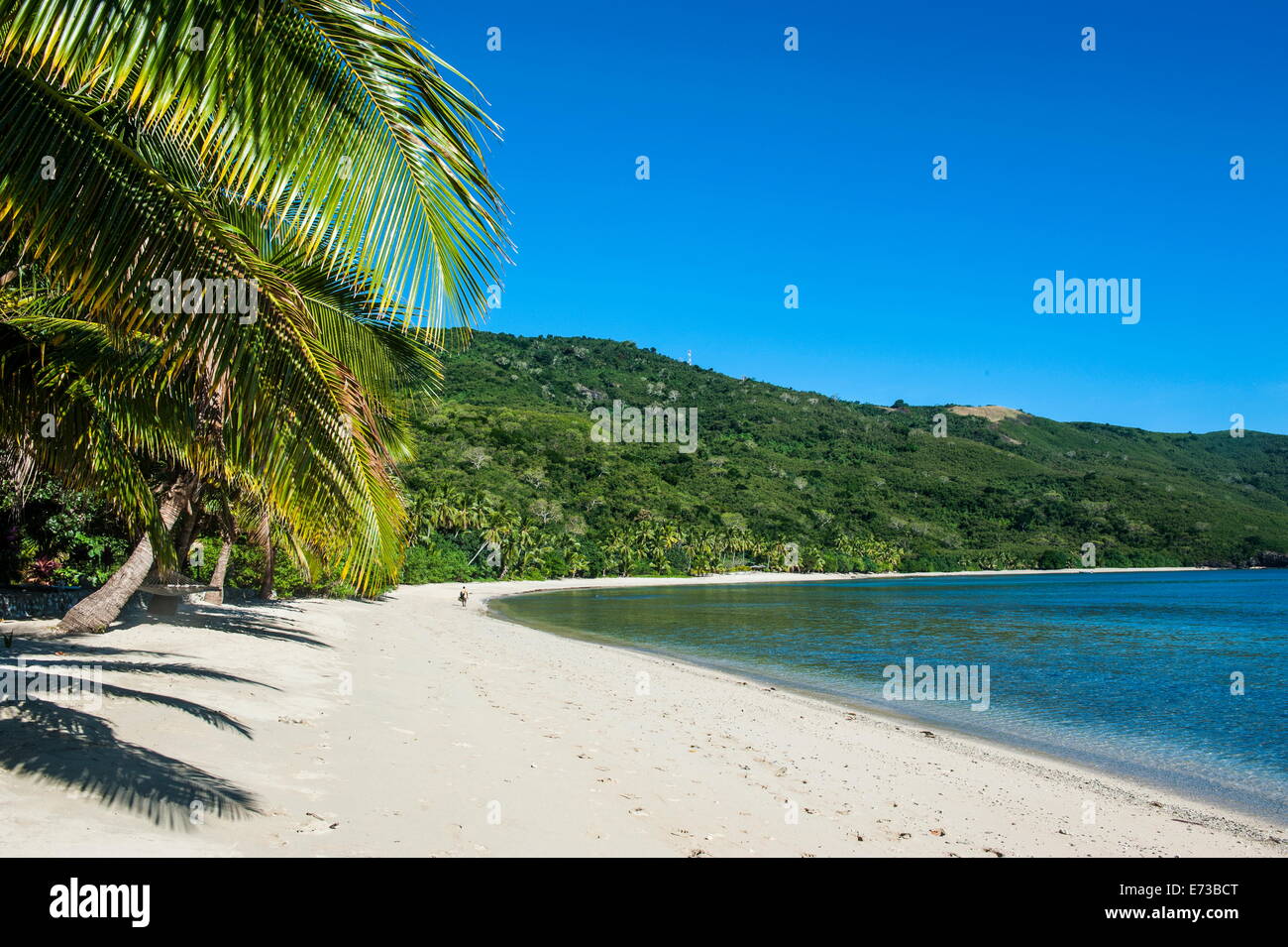 Plage de sable blanc sur Eco-Tour Korovou Resort, Naviti, Yasawas, Fidji, Pacifique Sud, du Pacifique Banque D'Images