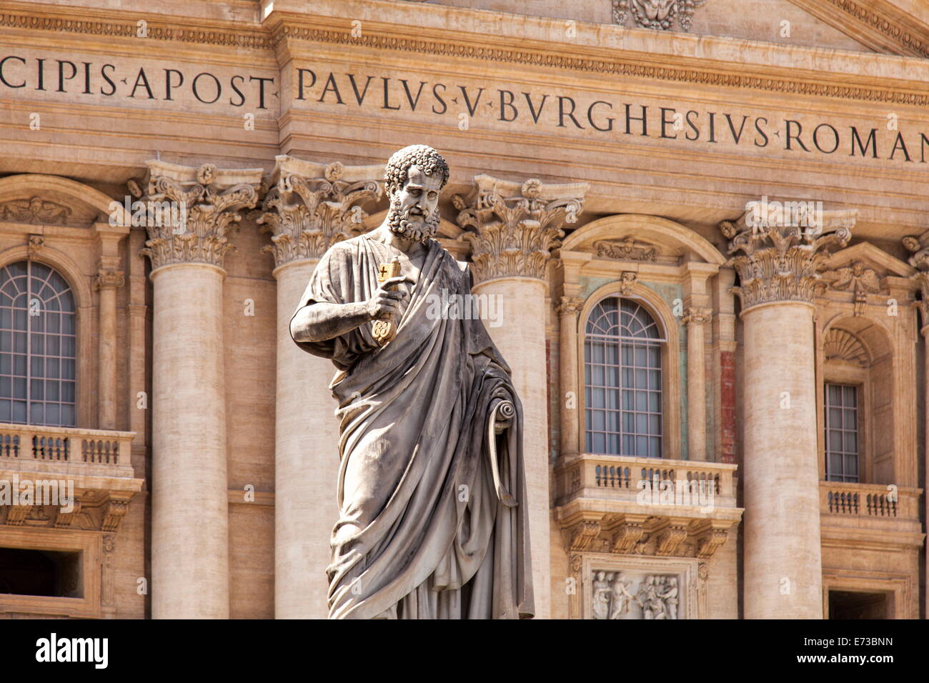 Statue de Saint Pierre, Saint Peter's Piazza, Vatican, Rome, Latium, Italie, Europe Banque D'Images