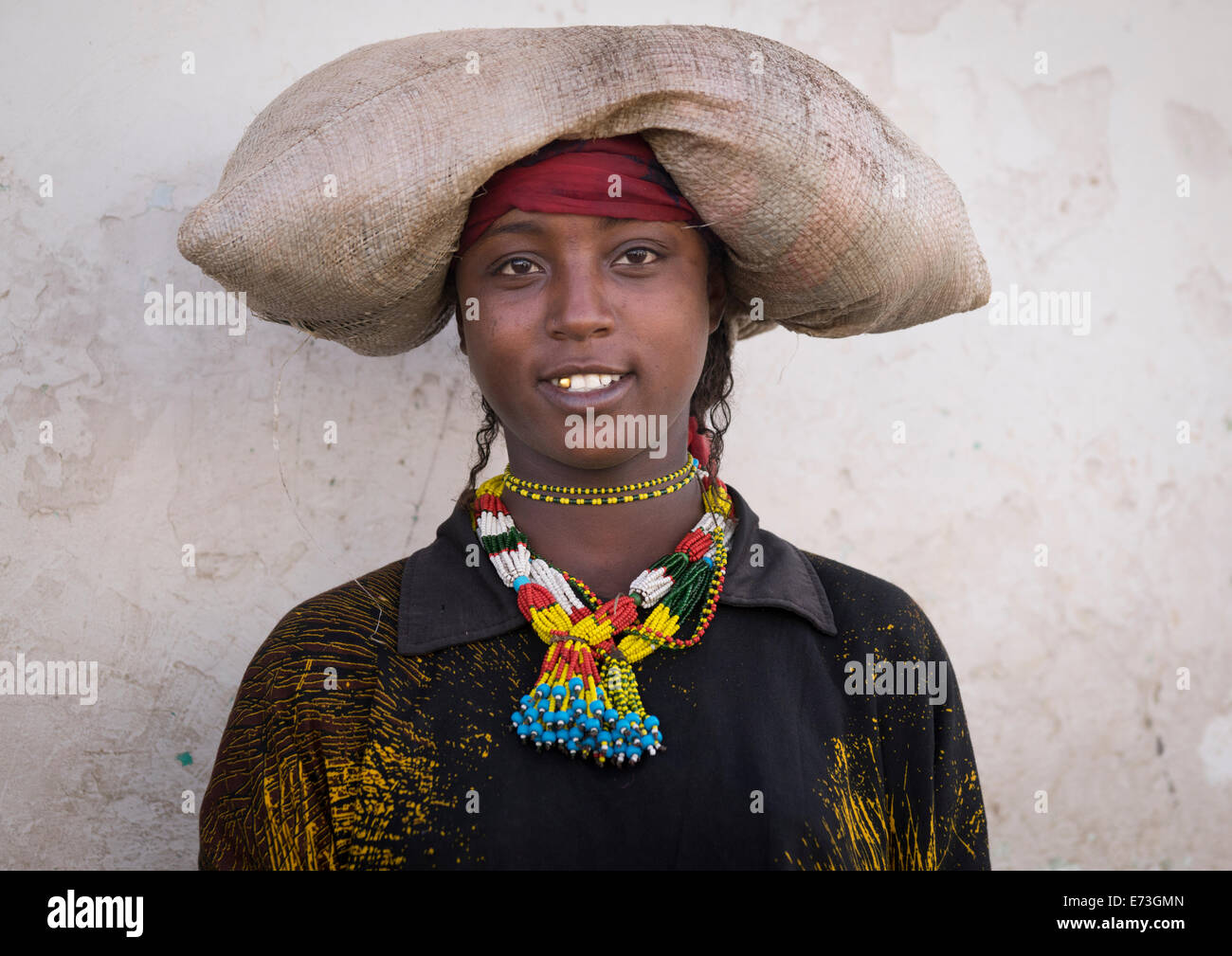 Harari Femme en costume traditionnel, Harar, en Ethiopie Banque D'Images