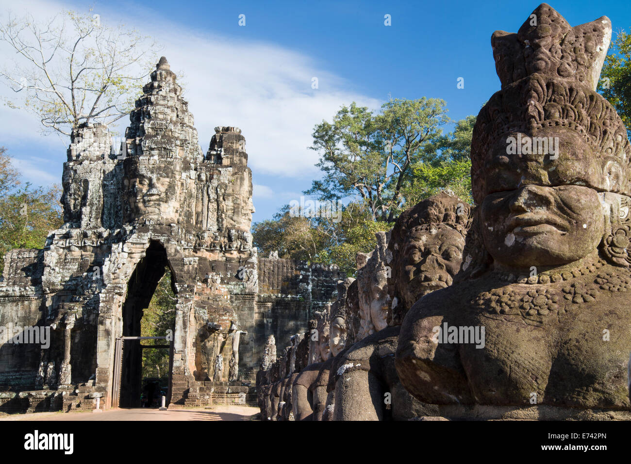 La porte nord d'Angkor Thom Banque D'Images