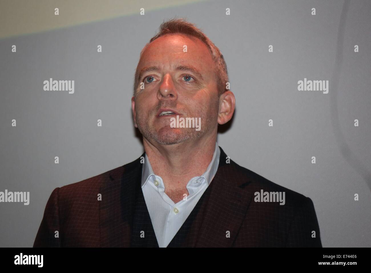 Toronto, Canada. 05 Sep, 2014. L'auteur Dennis Lehane nous pose à la première de 'la chute' lors de la 39e Festival International du Film de Toronto (TIFF) à Toronto, Canada, 05 septembre 2014. Le festival se déroulera du 04 au 14 septembre 2014. Photo : Hubert Boesl/DPA - PAS DE FIL - SERVICE/dpa/Alamy Live News Banque D'Images