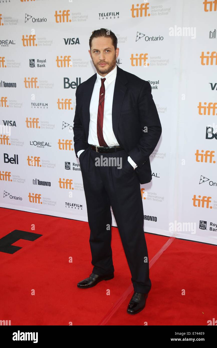 Toronto, Canada. 05 Sep, 2014. L'acteur britannique Tom Hardy arrive à la première de 'la chute' lors de la 39e Festival International du Film de Toronto (TIFF) à Toronto, Canada, 05 septembre 2014. Le festival se déroulera du 04 au 14 septembre 2014. Photo : Hubert Boesl/DPA - PAS DE FIL - SERVICE/dpa/Alamy Live News Banque D'Images