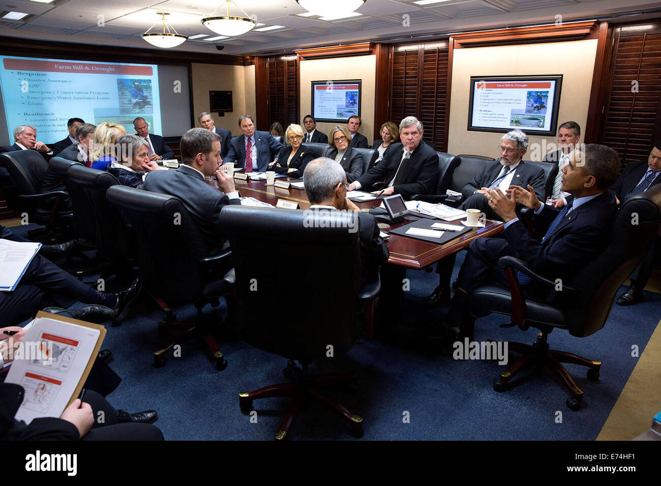 Le président Barack Obama et de l'Agriculture Tom Vilsack, secrétaire de l'ouest rencontrer direction afin de discuter de la Loi sur l'agriculture, la sécheresse, et Banque D'Images