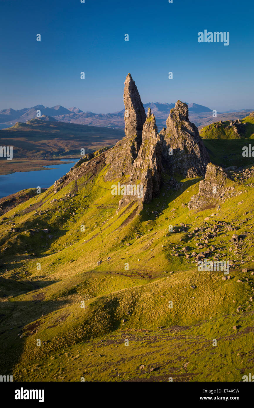 L'Aube à l'ancien homme de Storr, Trotternish Peninsula, Isle of Skye, Scotland Banque D'Images