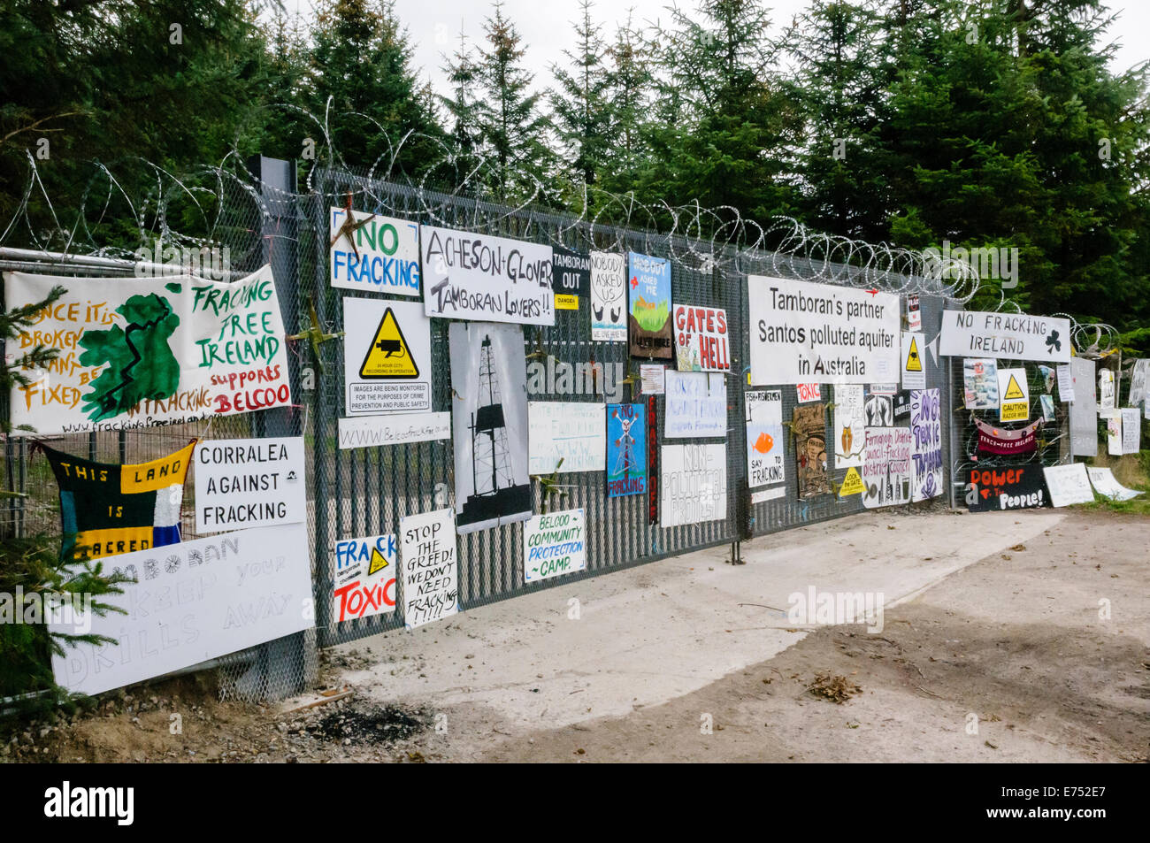 Belcoo, Irlande du Nord. 2 Septembre 2014 - campagne Anti-Fracking at Quarry administré par Tamboran Banque D'Images