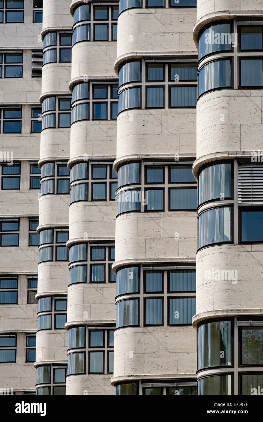 Détail de l'architecture moderniste en Shell Haus Berlin Allemagne Banque D'Images