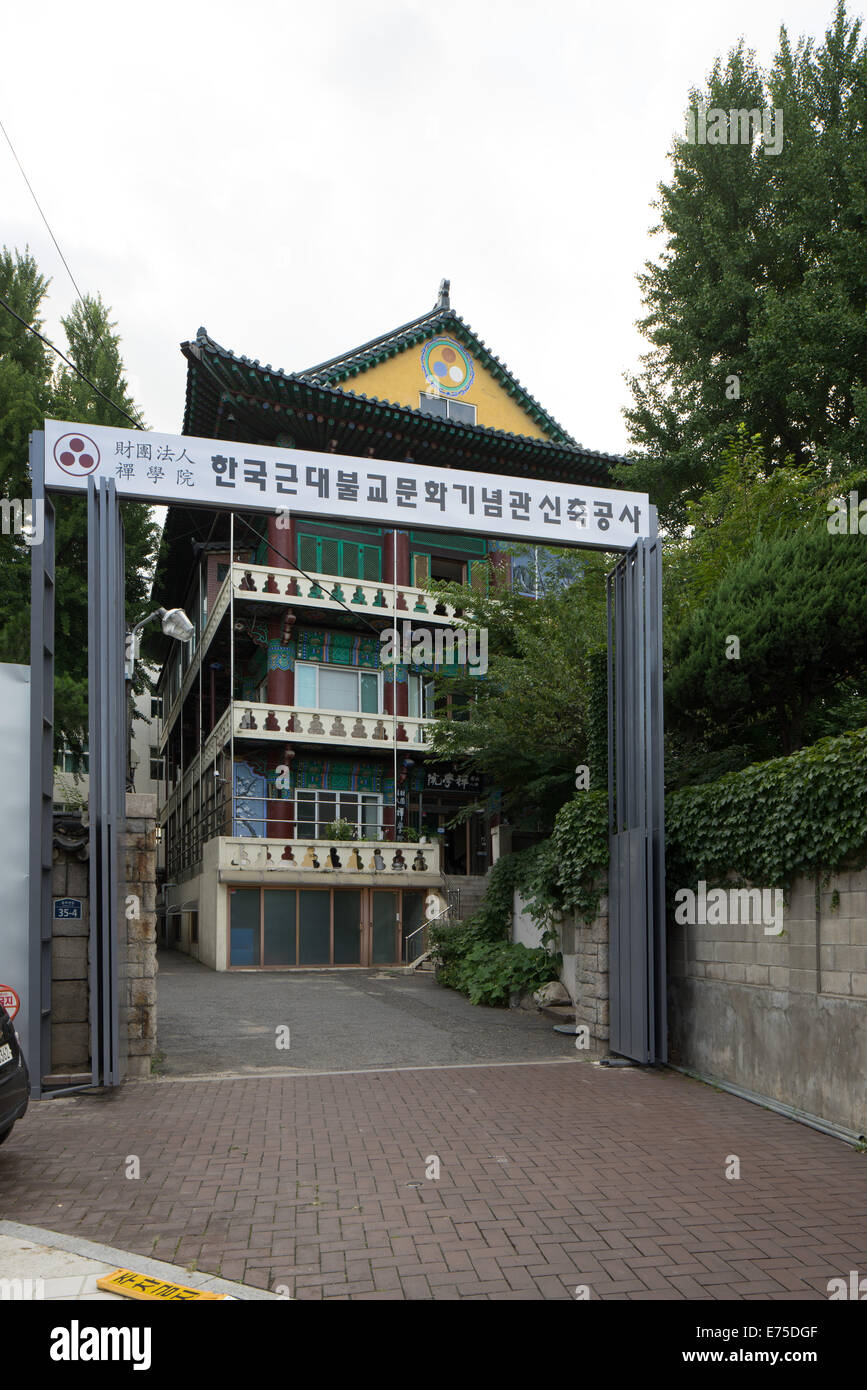 SeonHak a gagné, Temple bouddhiste coréen, dans le village de Bukchon Hanok, un village traditionnel coréen à Séoul en Corée du Sud. Banque D'Images