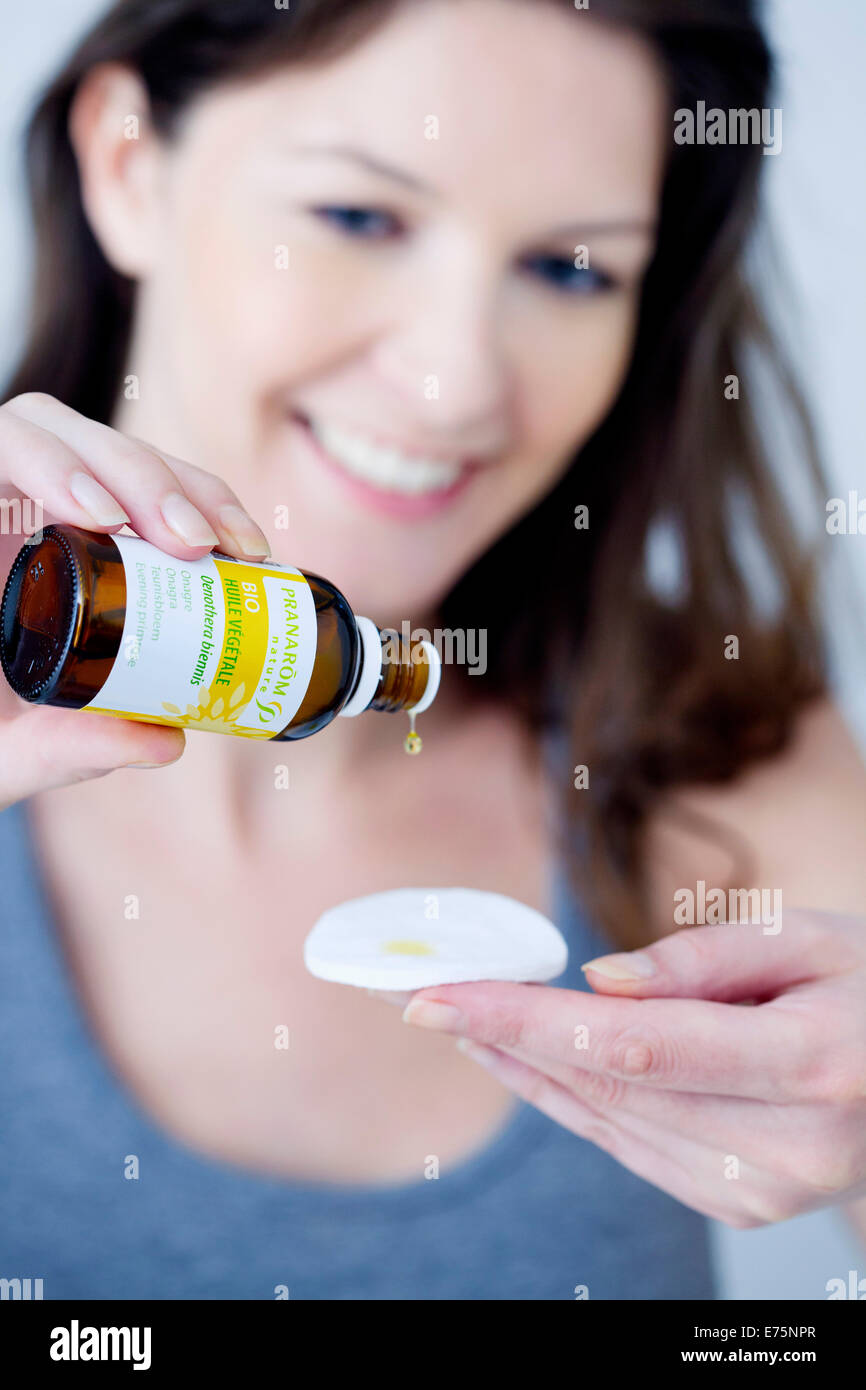 Soins visage, femme Banque D'Images