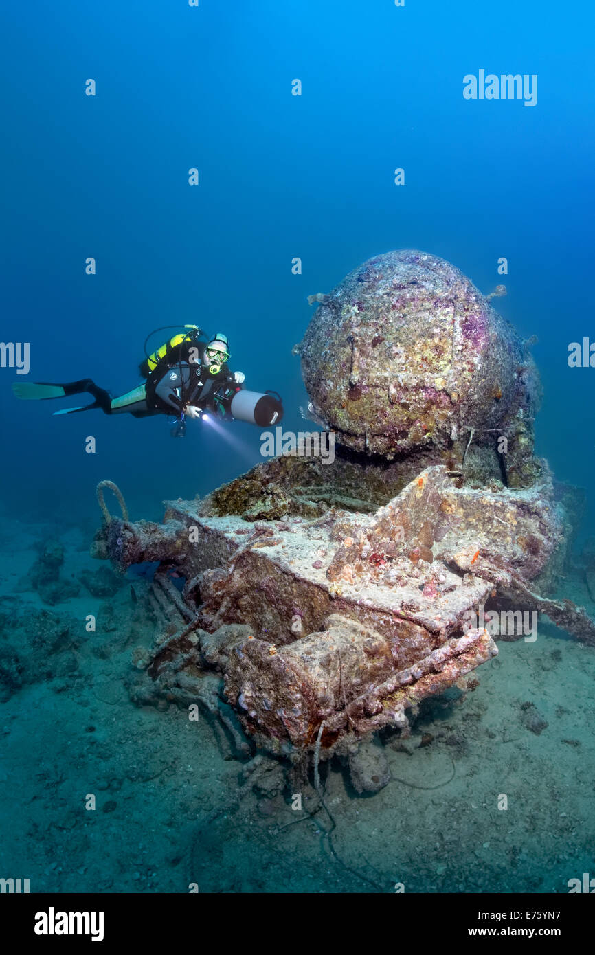 Naufrage Ss Thistlegorm Plongee Sous Marine Sur Epave Pres De Locomotive Epave Thistlegorm Red Sea Egypt Africa Photo Stock Alamy