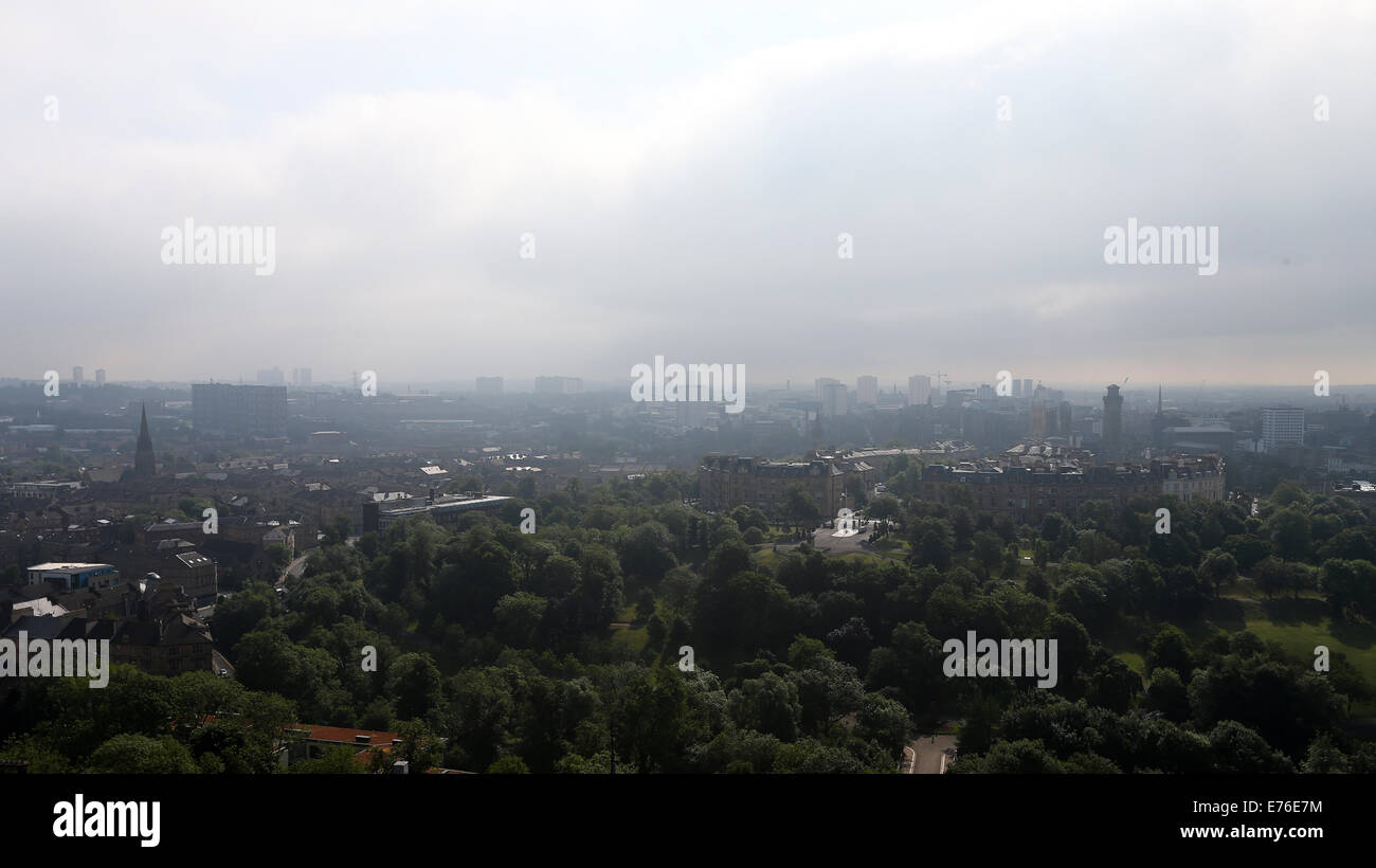 Aerial cityscape de Glasgow à l'Est du parc Kelvingrove sur Gilmorehill Banque D'Images