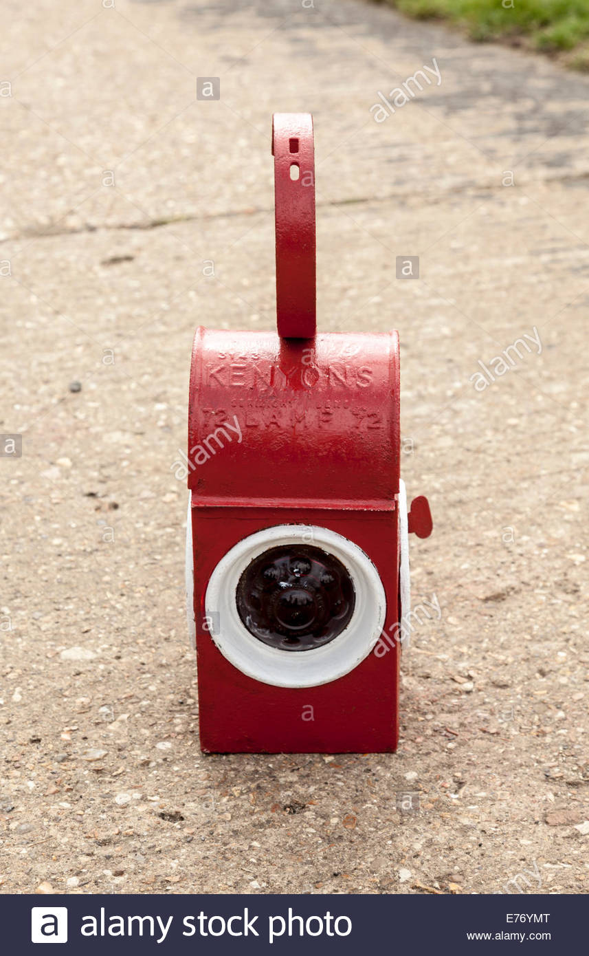 Fashioned Lamp Red Old Photosamp; Lantern MSzpUV