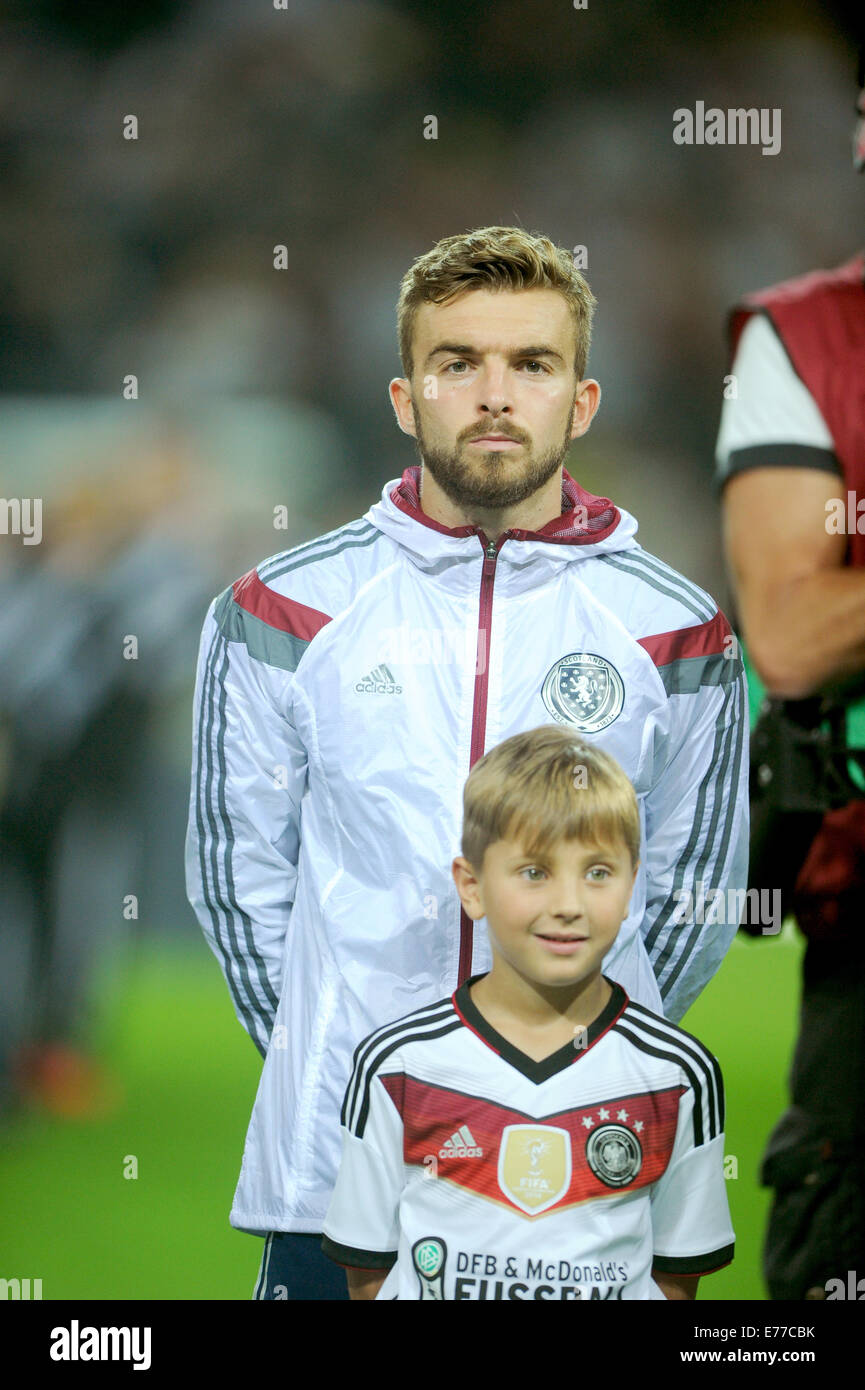 Dortmund, Allemagne. 07Th Nov, 2014. James Morrison de l'Ecosse est photographié avant le Championnat match de qualification entre l'Allemagne et de l'Écosse au stade Signal-Iduna-à Dortmund, en Allemagne, 07 septembre 2014. Photo : Jonas Guettler/dpa/Alamy Live News Banque D'Images