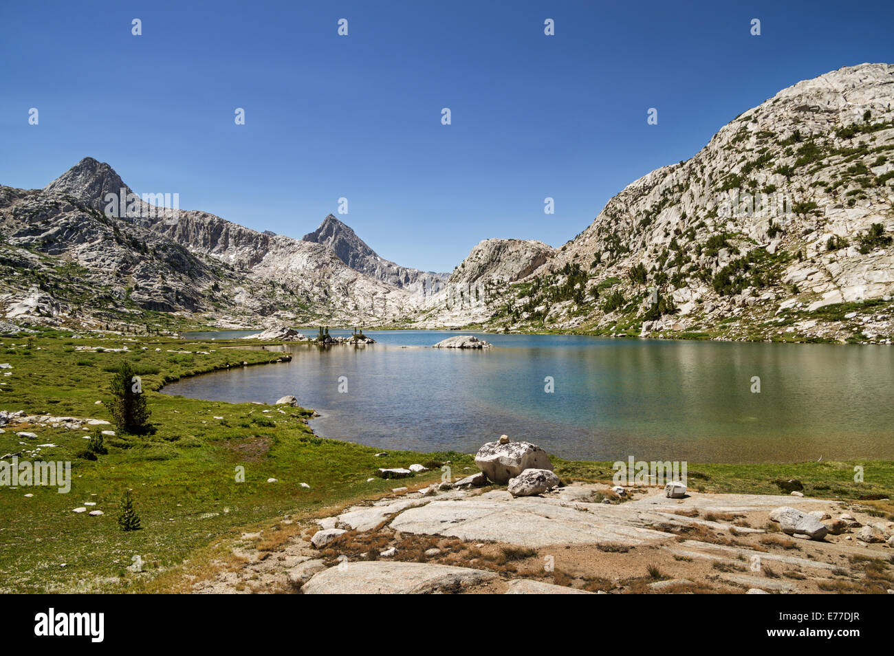 Évolution lac et le Mont Spenser en l'évolution dans le bassin de la Sierra Nevada Banque D'Images
