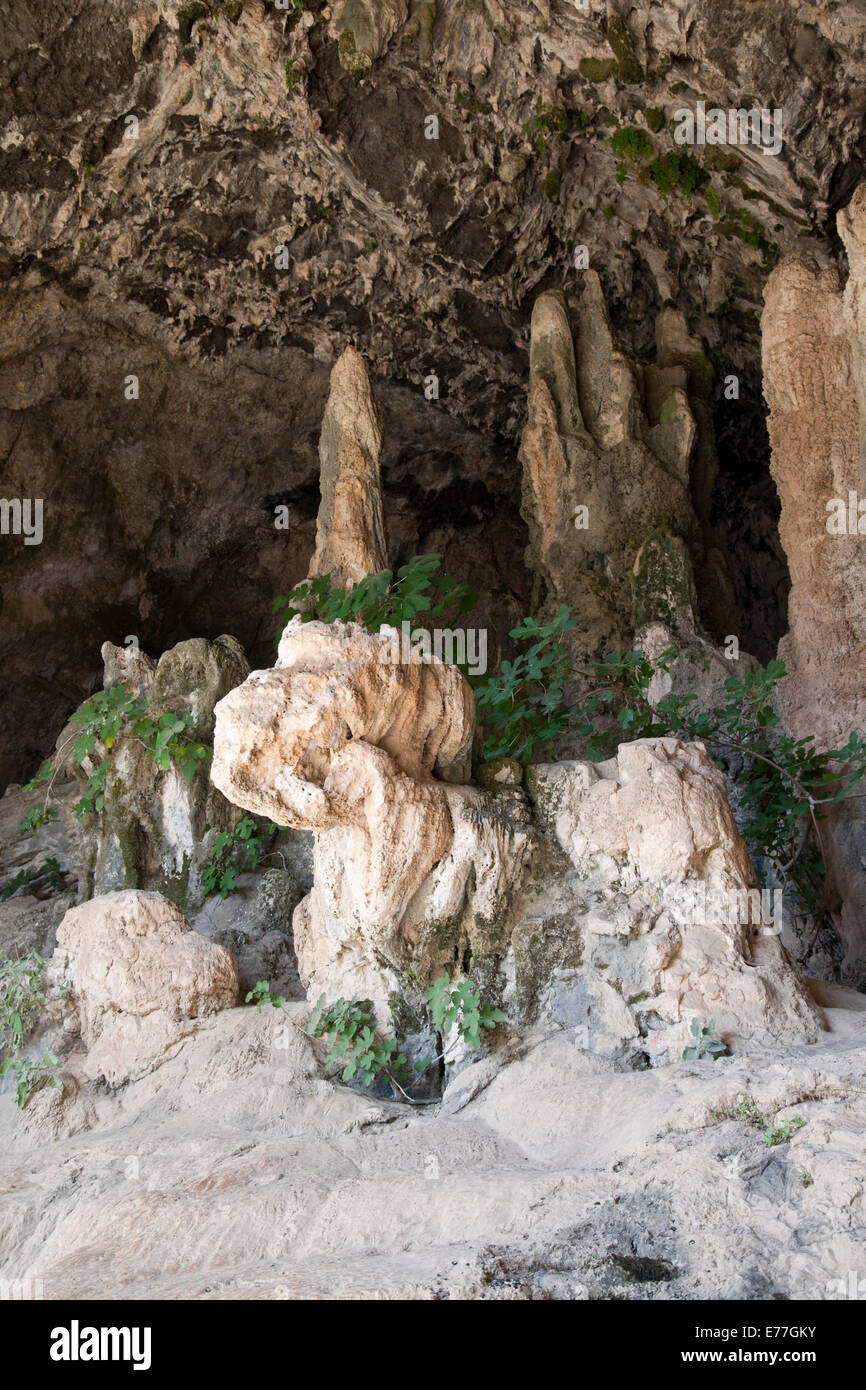 La grotte de Agia Sofia en Topolia en Crète de l'Ouest, Grèce Banque D'Images