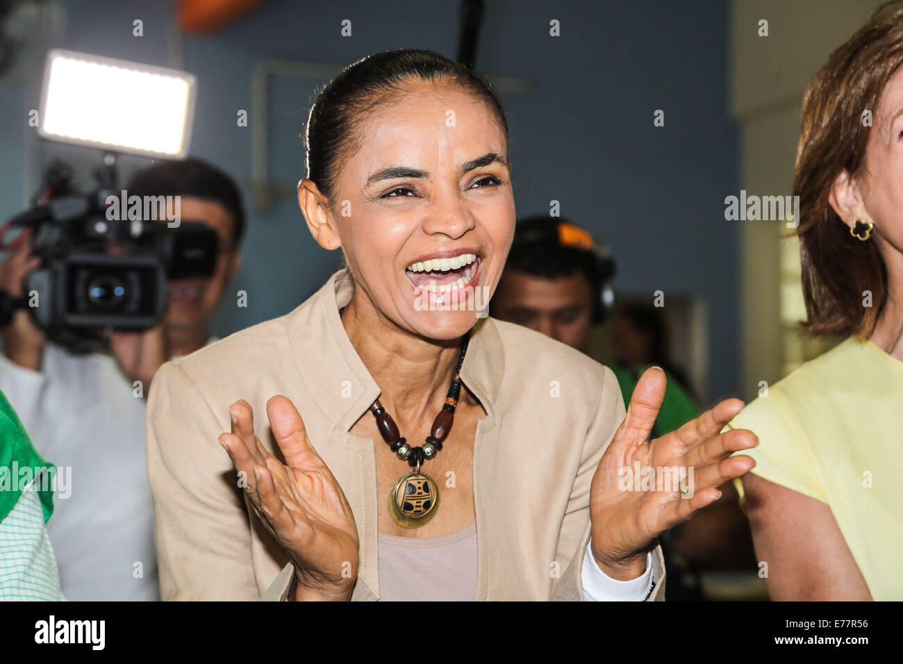 Sao Paulo, parti socialiste brésilien. Sep 8, 2014. Marina Silva, candidate présidentielle pour le parti socialiste brésilien, réagit lors de sa visite à l'Brazilian-Israeli le bien-être social Union européenne à Sao Paulo le 8 septembre 2014. Marina Silva le lundi a accusé le groupe politique au gouvernement de la partie du travailleur d'être responsable de l'existence de la corruption dans l'Etat Petrobras. © Vanessa Carvalho/Brésil Photo/Estadao Conteudo/AGENCIA ESTADO/Xinhua/Alamy Live News Banque D'Images