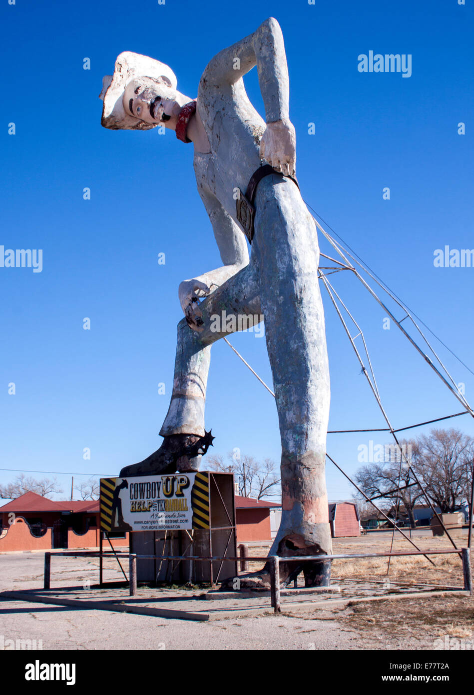 Cowboy géant à Amarillo au Texas Banque D'Images