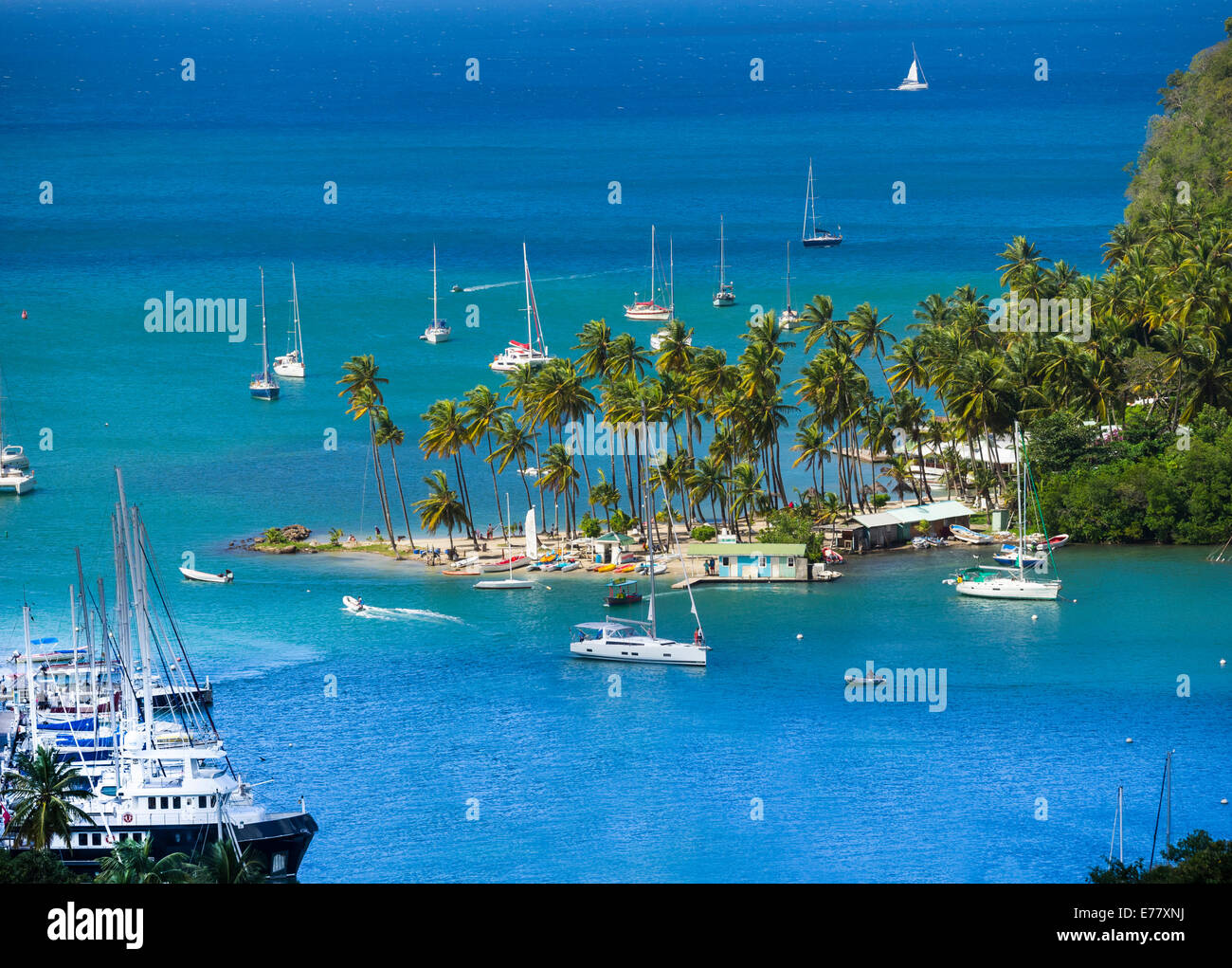 Vue sur la baie de Marigot avec yachts, Castries, Sainte-Lucie, l'île de Petites Antilles, îles du Vent, Sainte-Lucie Banque D'Images