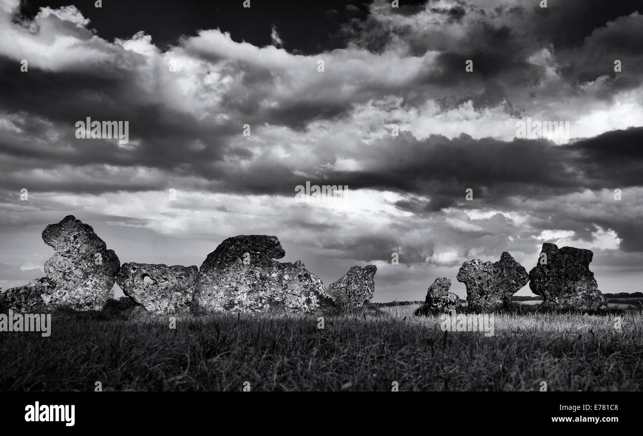 Le Rollright stones, Oxfordshire, Angleterre. Monochrome Banque D'Images