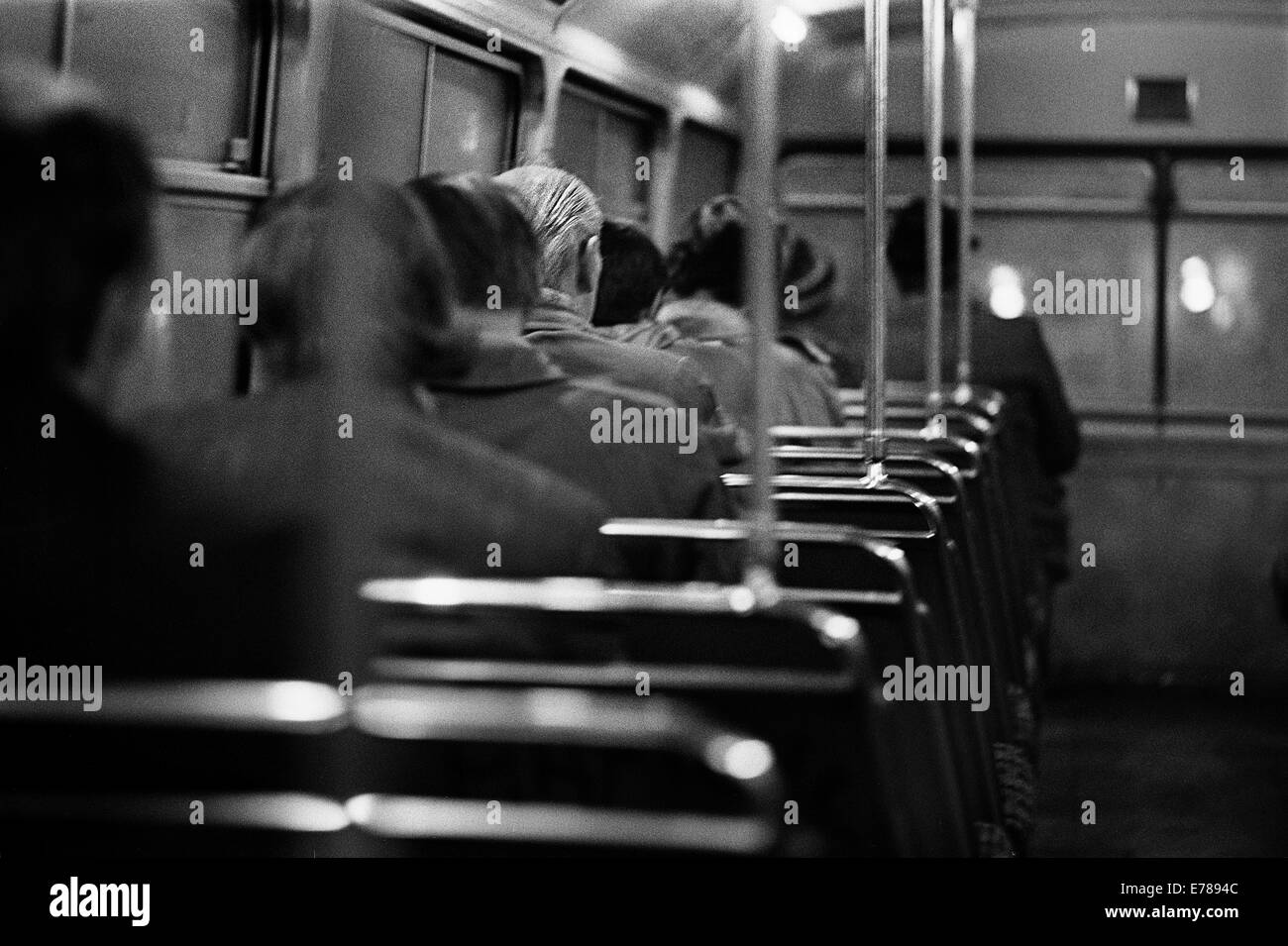 Haut pont du 43 bus de nuit en voûte, Londres Banque D'Images