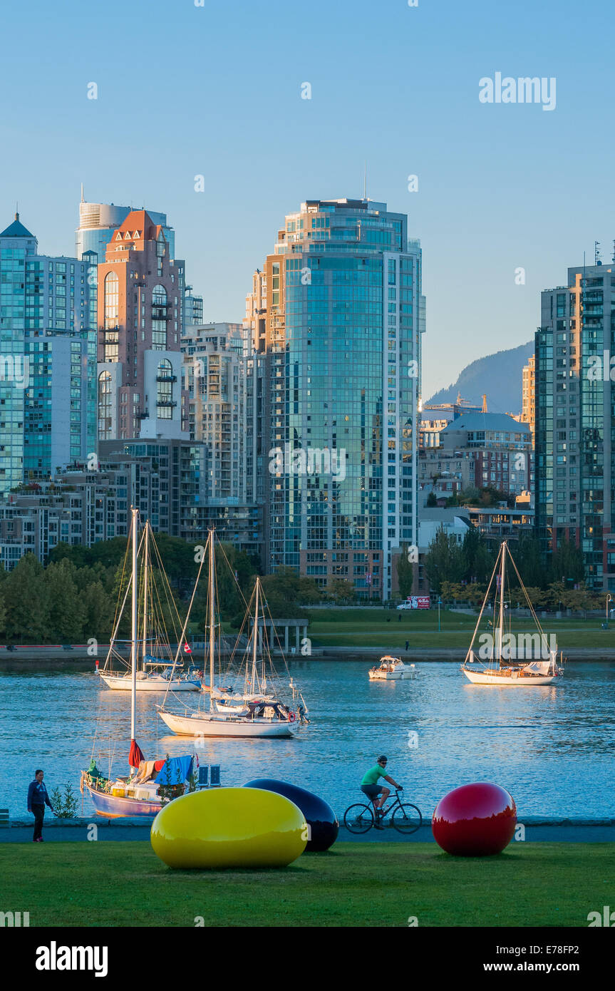 Jelly Bean sculpture intitulée Amour vos beans, par Cosimo Cavallaro, Charleson Park, Vancouver, British Columbia, Canada Banque D'Images