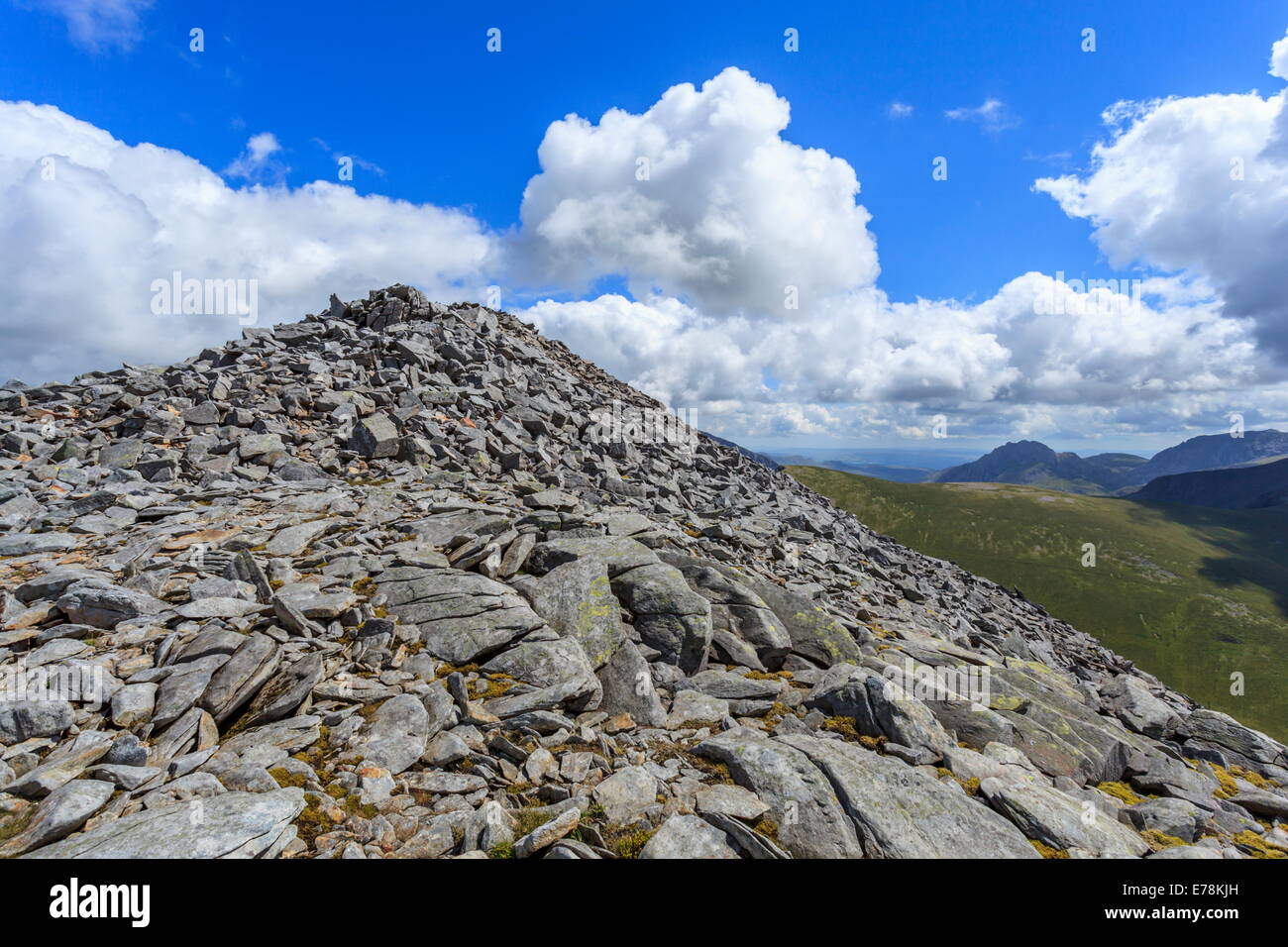 Le sommet rocheux d'Elidir Fawr Banque D'Images