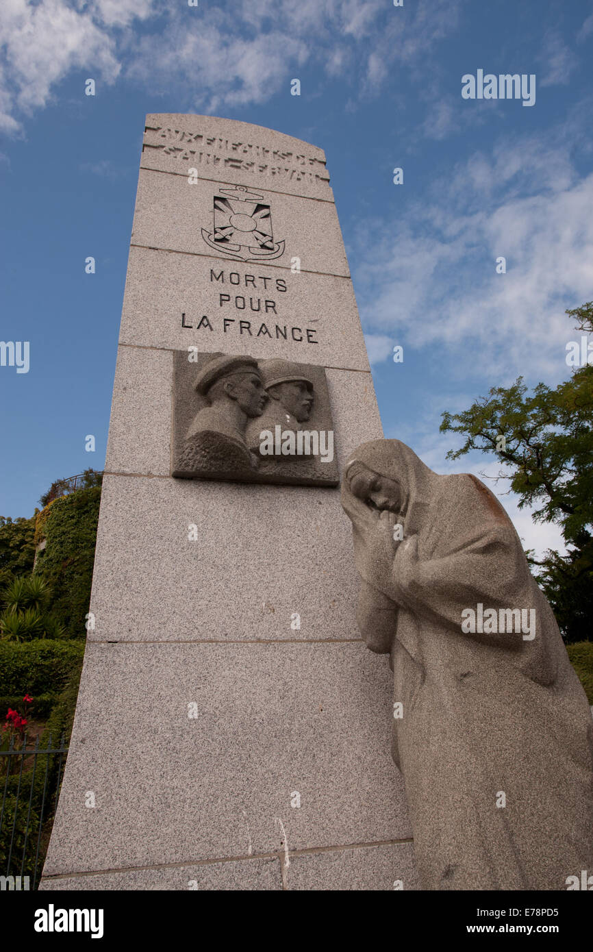 Monument commémoratif de guerre à l'armée déchue dans la seconde guerre mondiale, Saint-Malo, Bretagne, France Banque D'Images